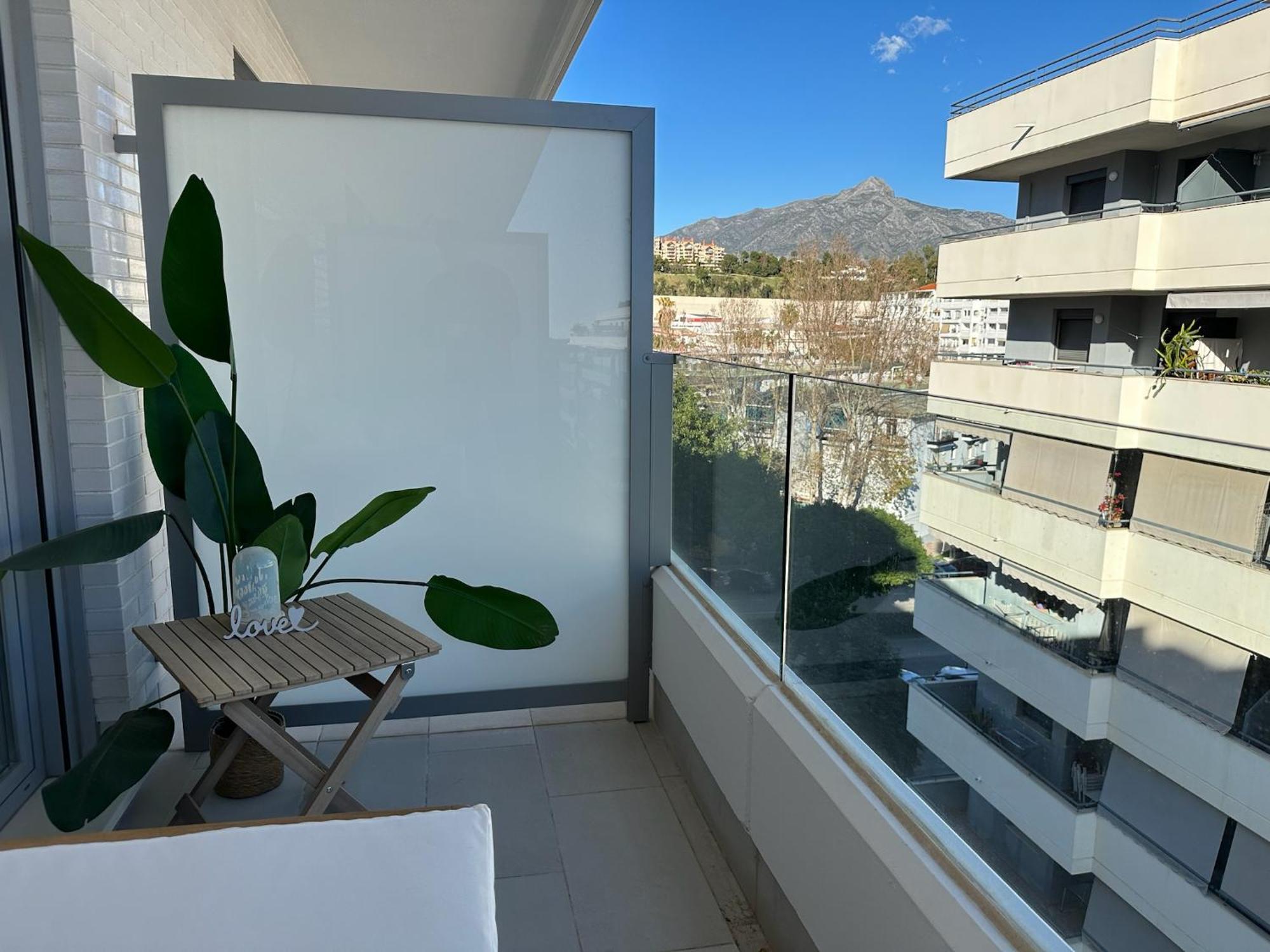 Ginkgo Apartment